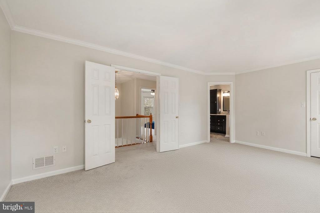 38 BLOSSOM WOOD COURT