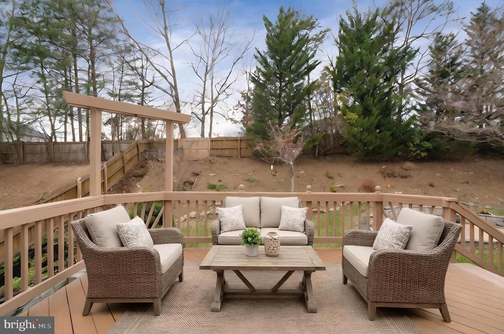 38 BLOSSOM WOOD COURT