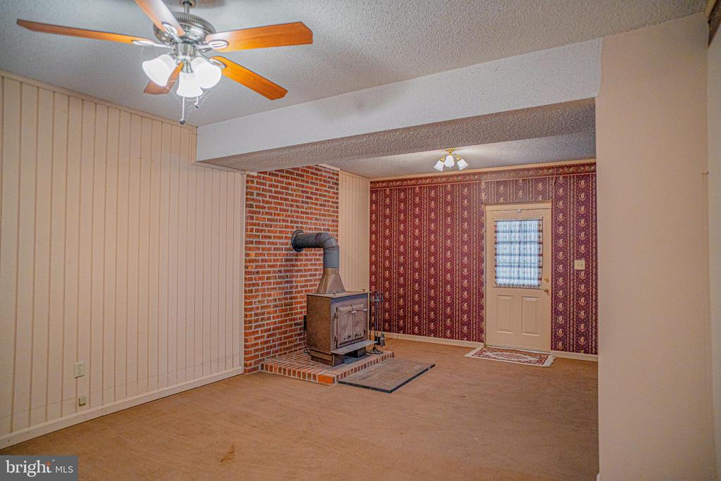 4 PAYTON COURT