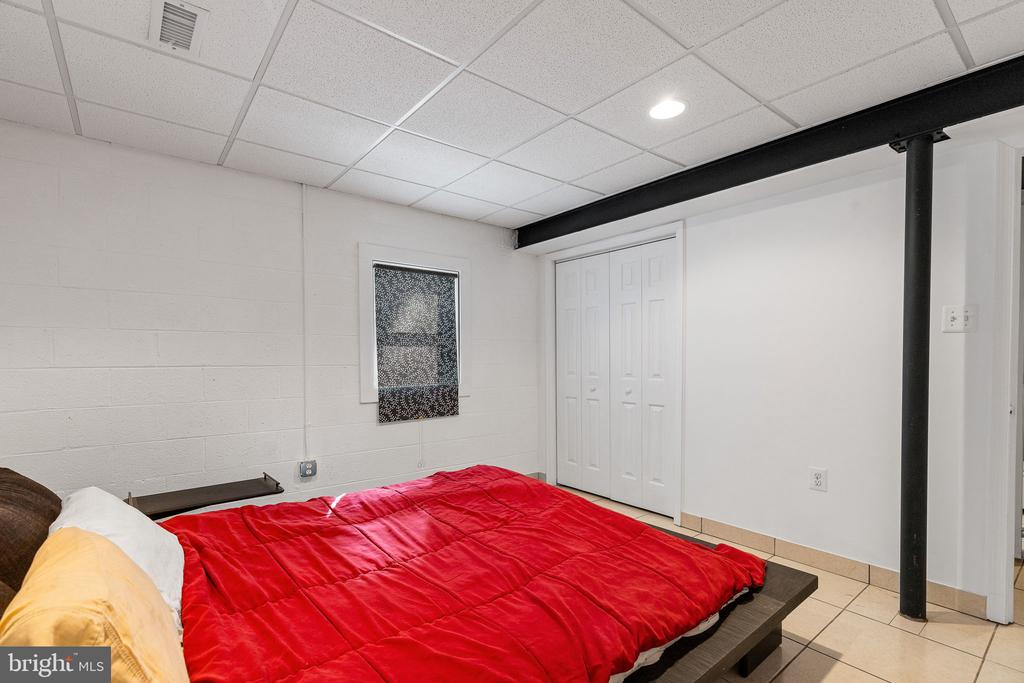 9 LAKE VIEW TERRACE
