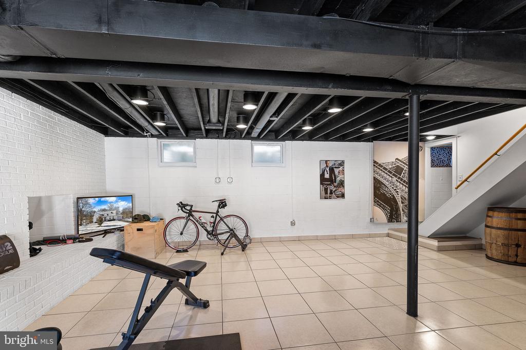 9 LAKE VIEW TERRACE