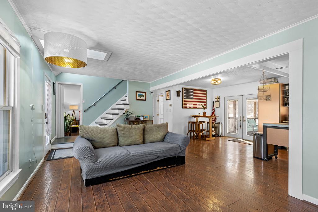 9 LAKE VIEW TERRACE