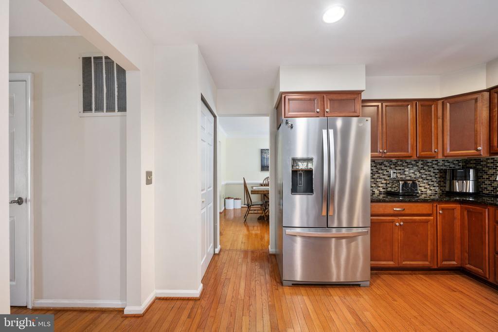 59 SETTLERS WAY
