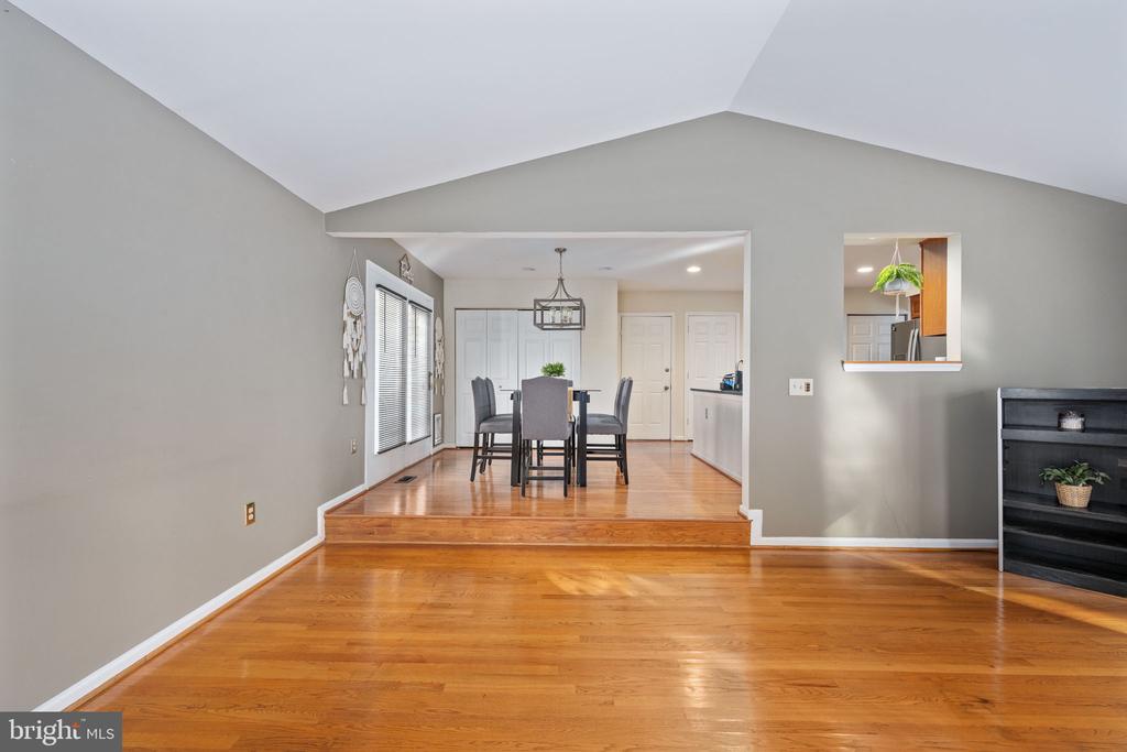 59 SETTLERS WAY