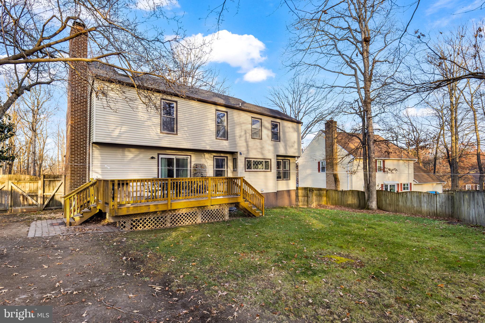 112 OAKWOOD DRIVE