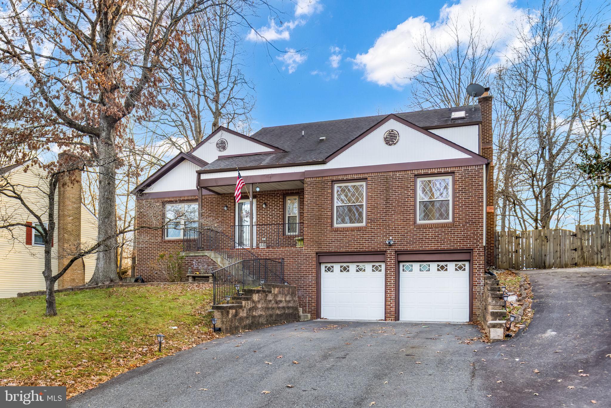 112 OAKWOOD DRIVE