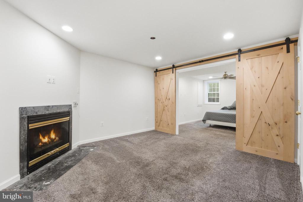 61 HOOVLER LANE