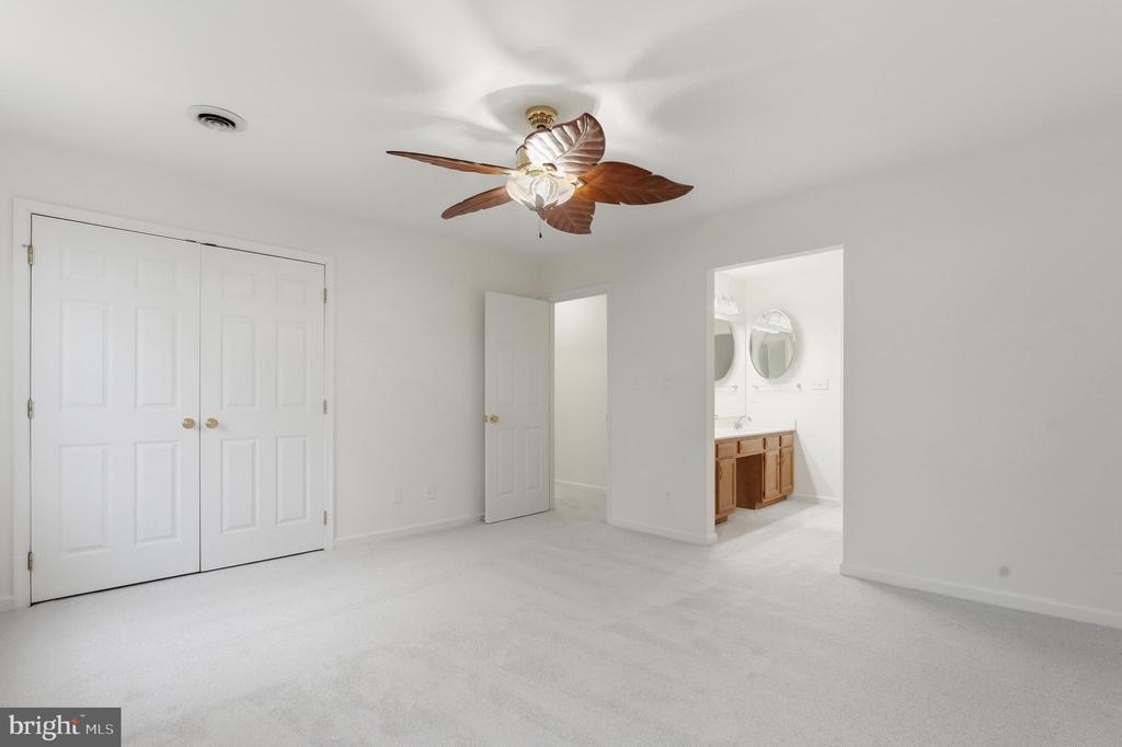 61 HOOVLER LANE