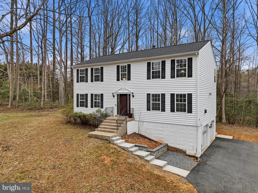 61 HOOVLER LANE