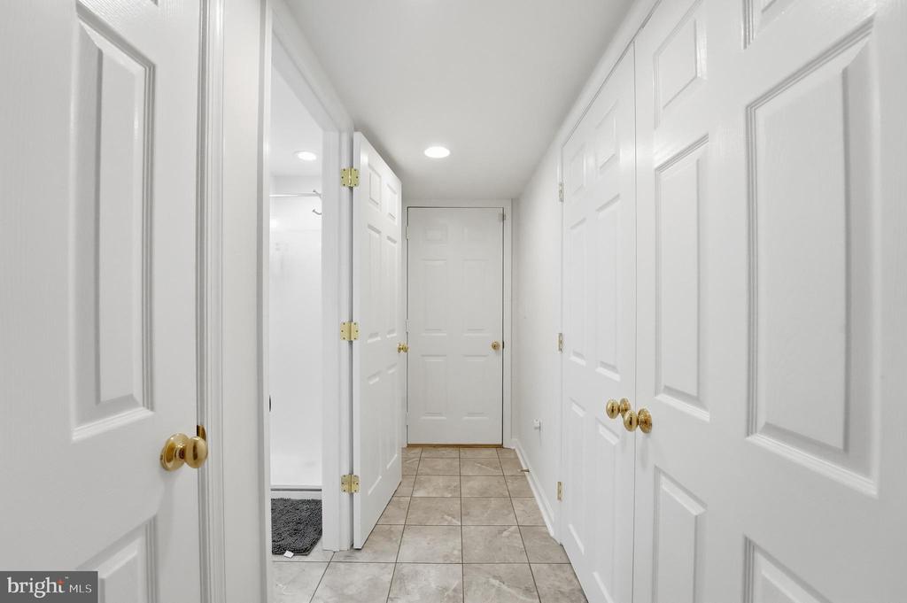 61 HOOVLER LANE