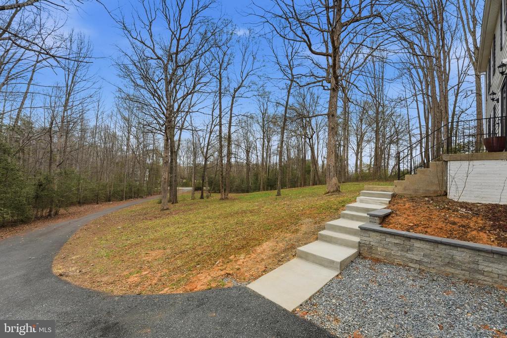 61 HOOVLER LANE