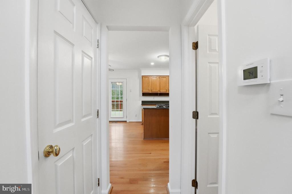 61 HOOVLER LANE