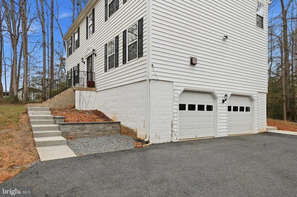 61 HOOVLER LANE