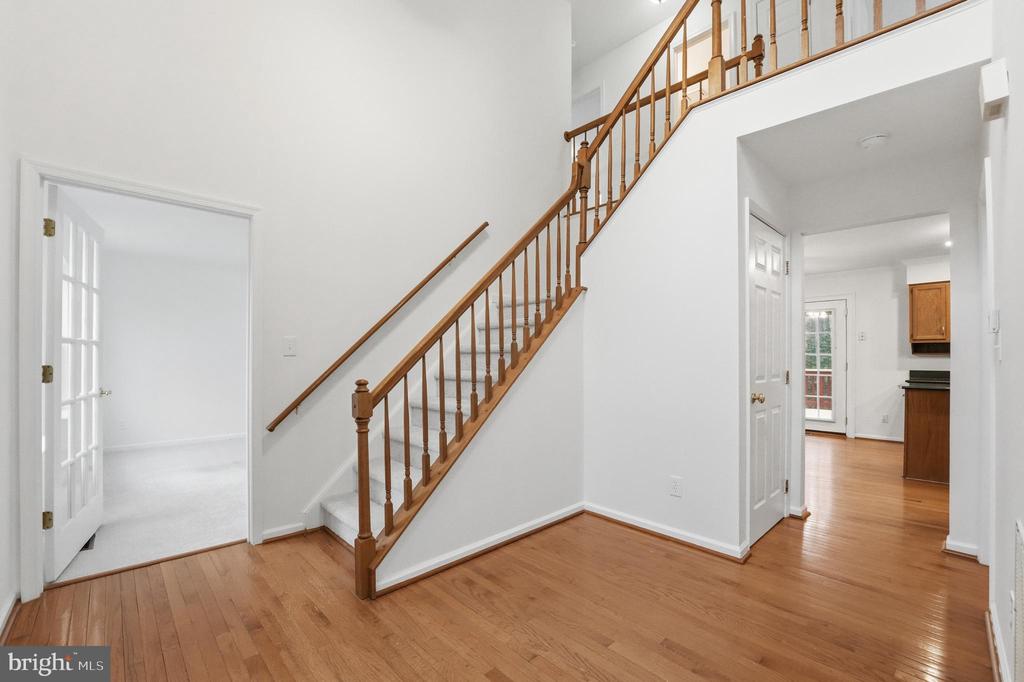 61 HOOVLER LANE