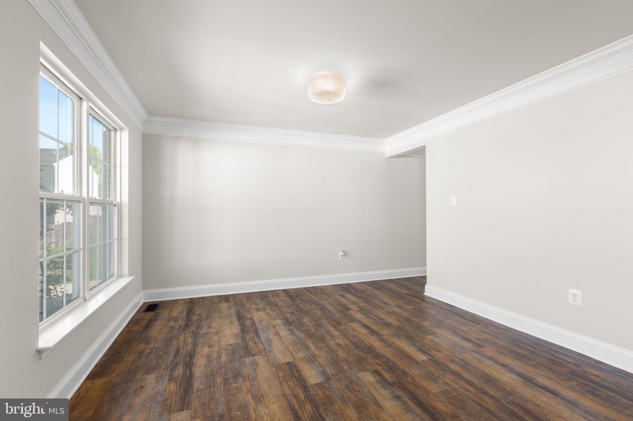 6 GLEN OAK ROAD