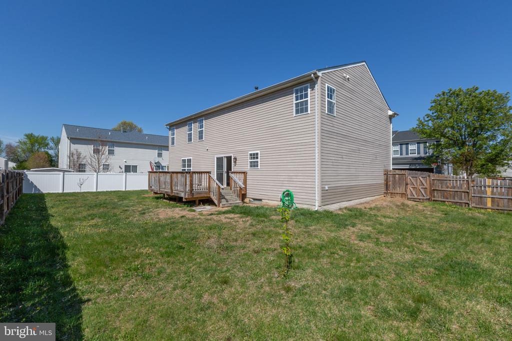 6 GLEN OAK ROAD