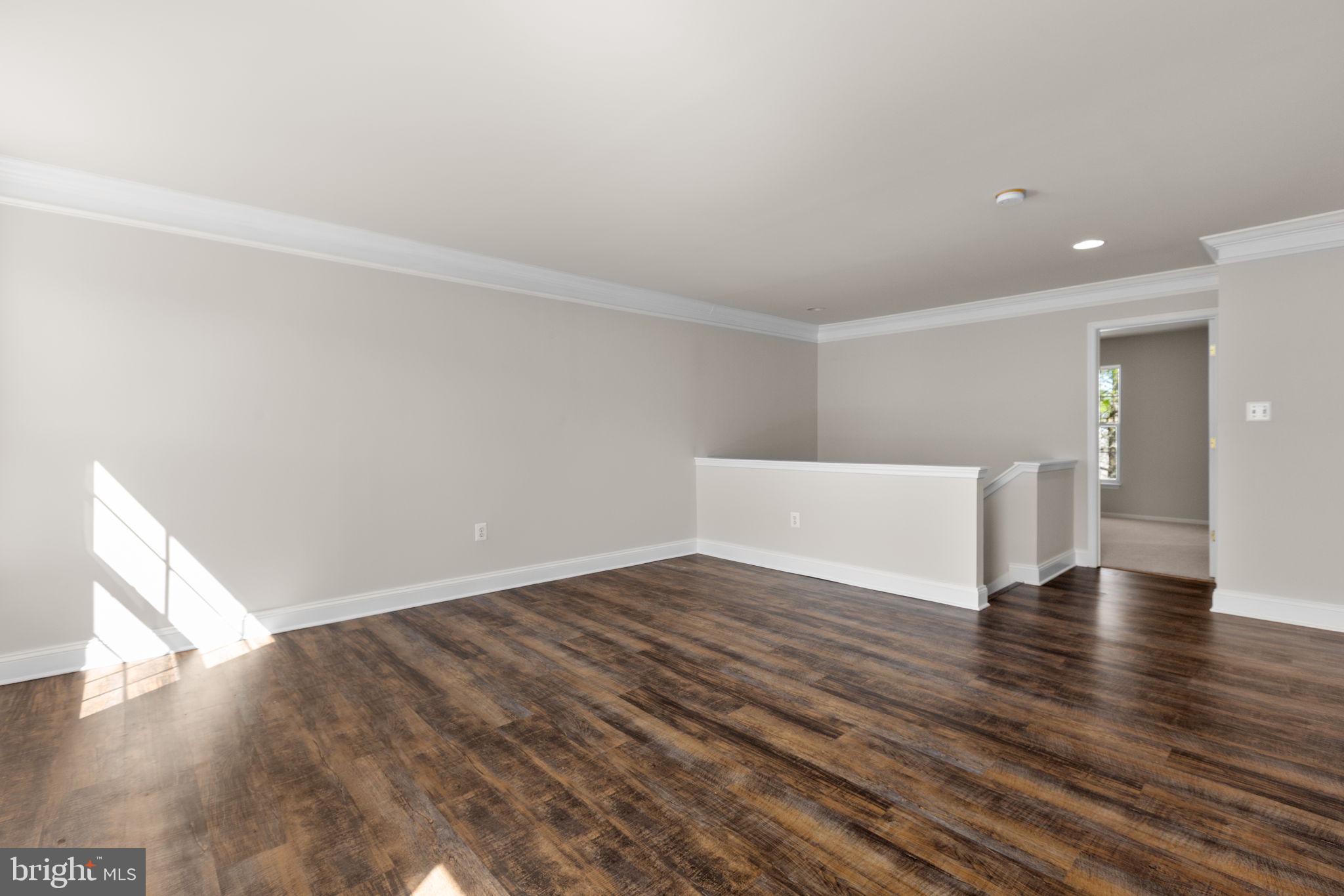 6 GLEN OAK ROAD