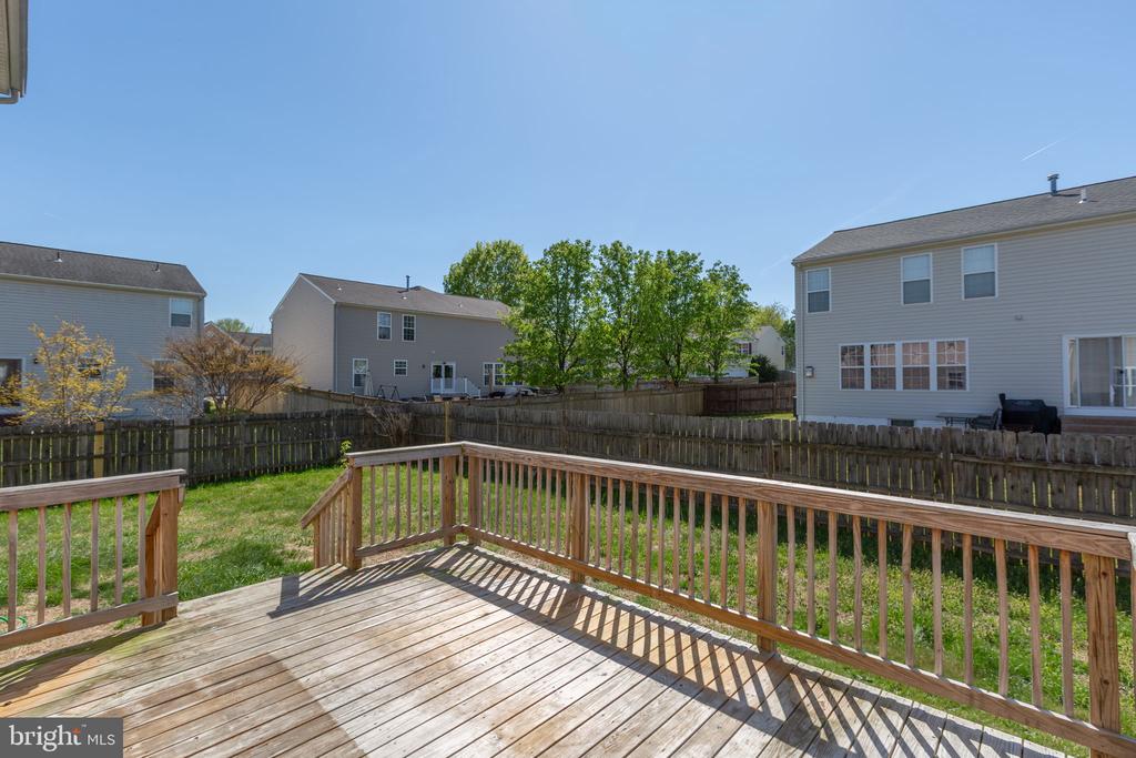 6 GLEN OAK ROAD