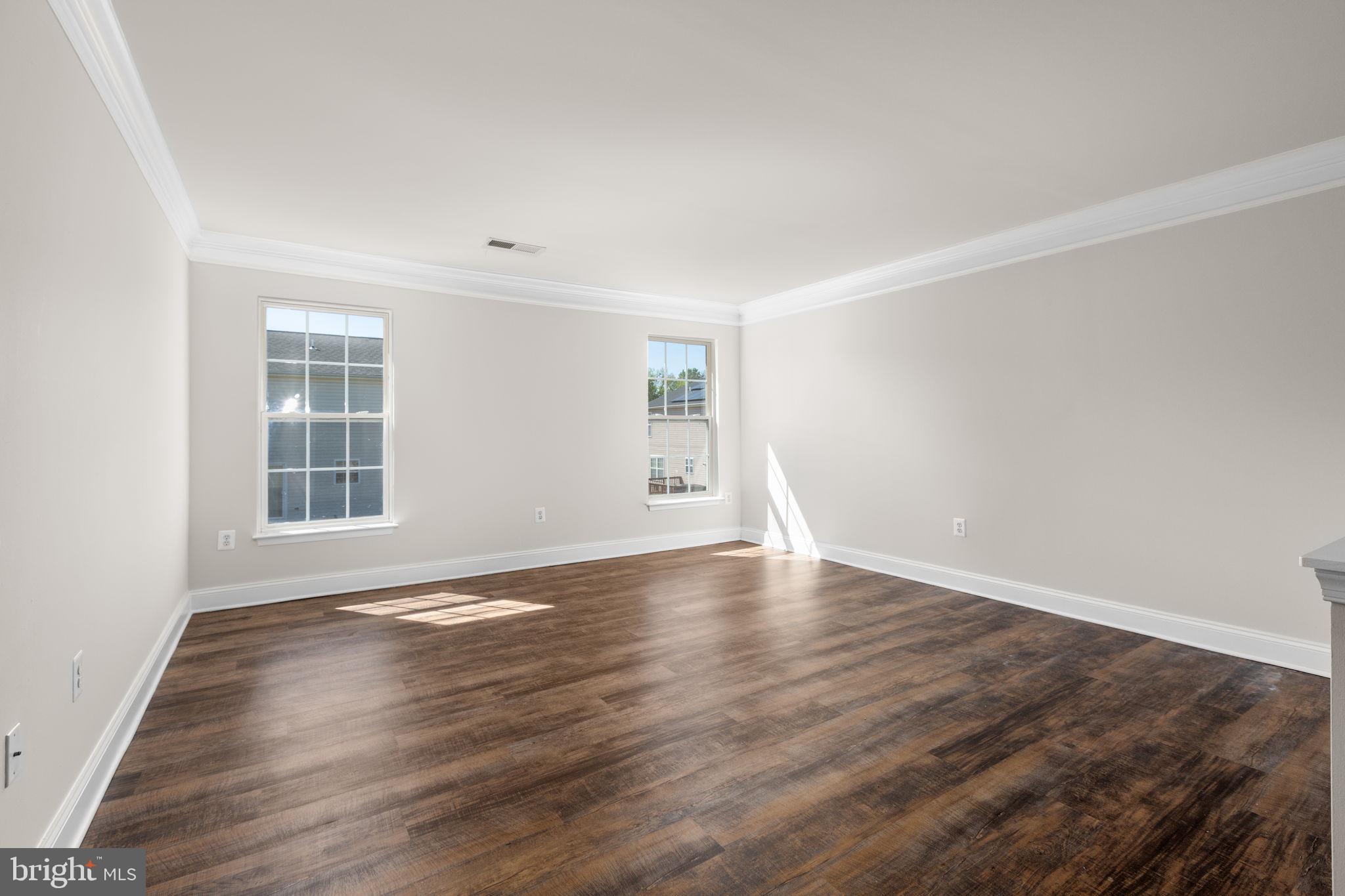 6 GLEN OAK ROAD