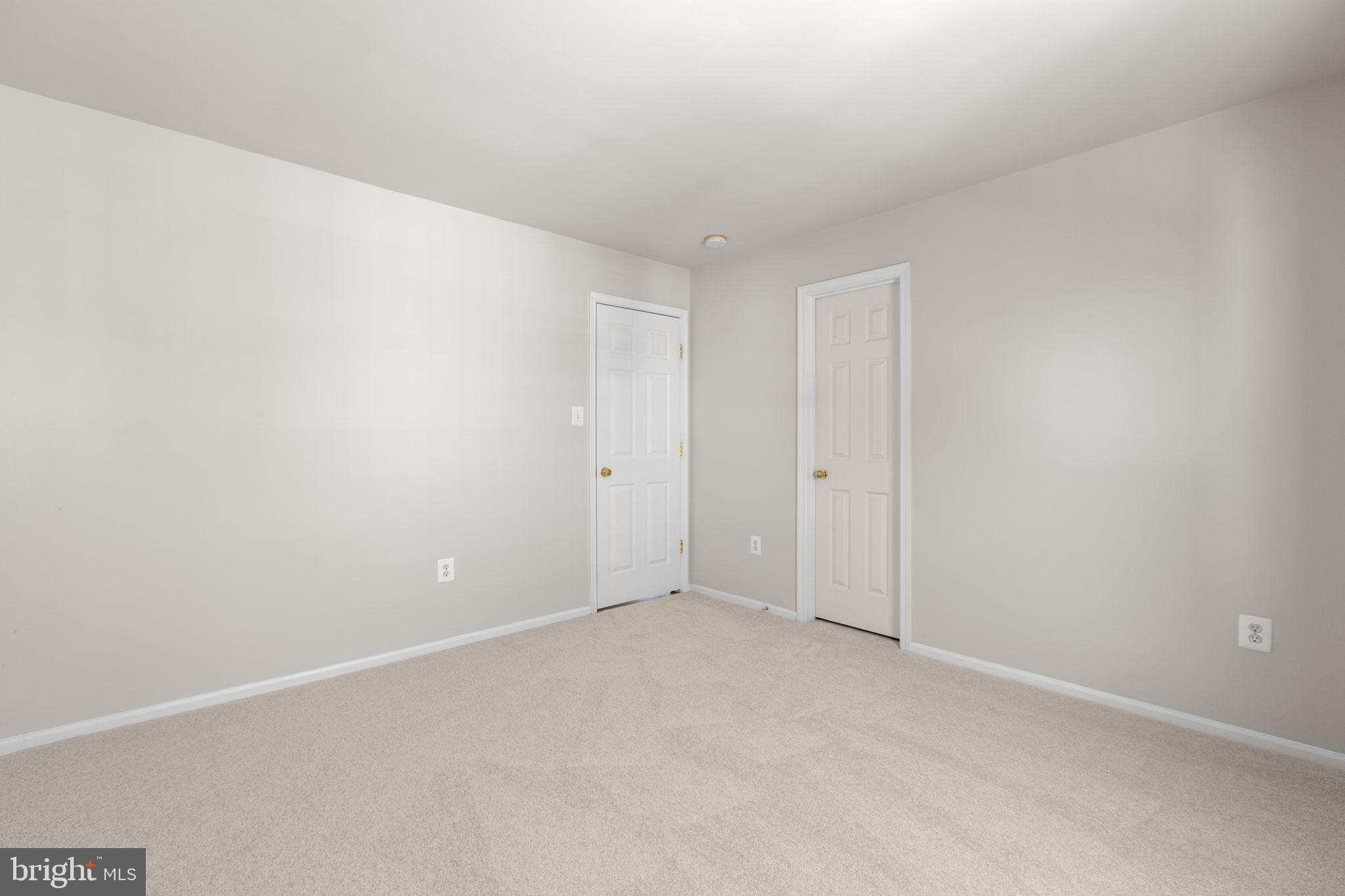 6 GLEN OAK ROAD