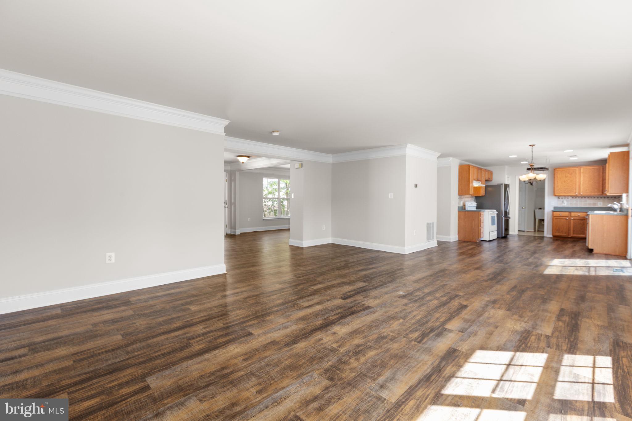 6 GLEN OAK ROAD