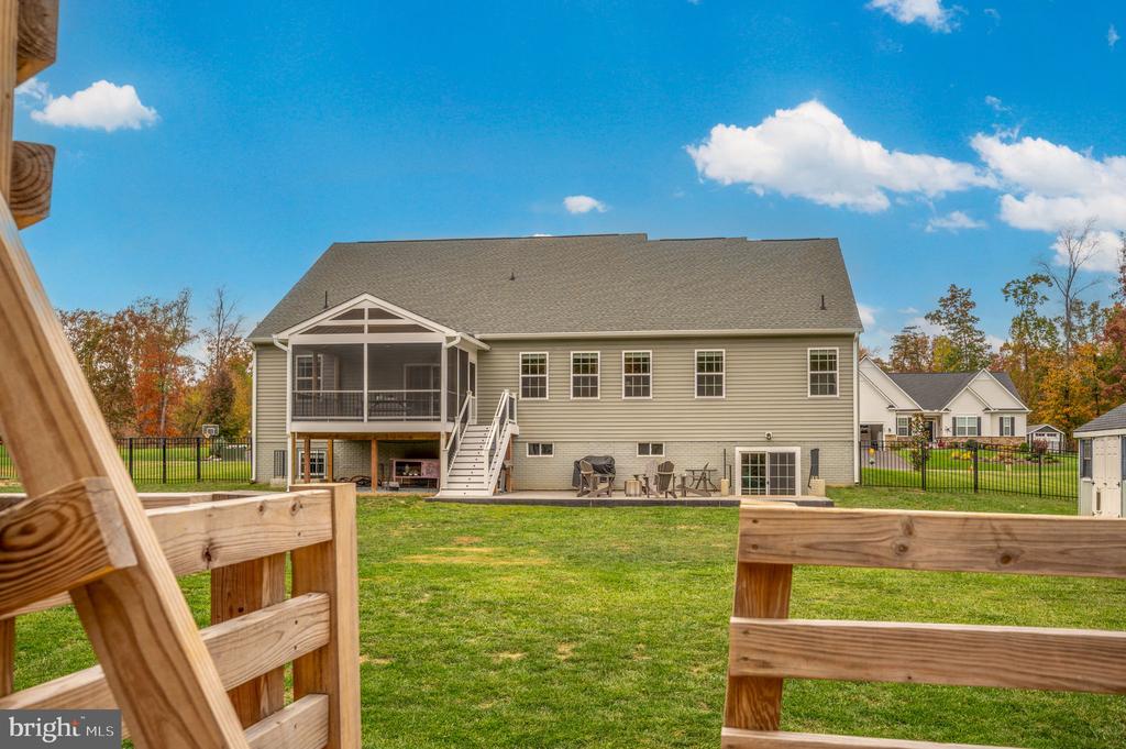 151 MOFFETT LANE