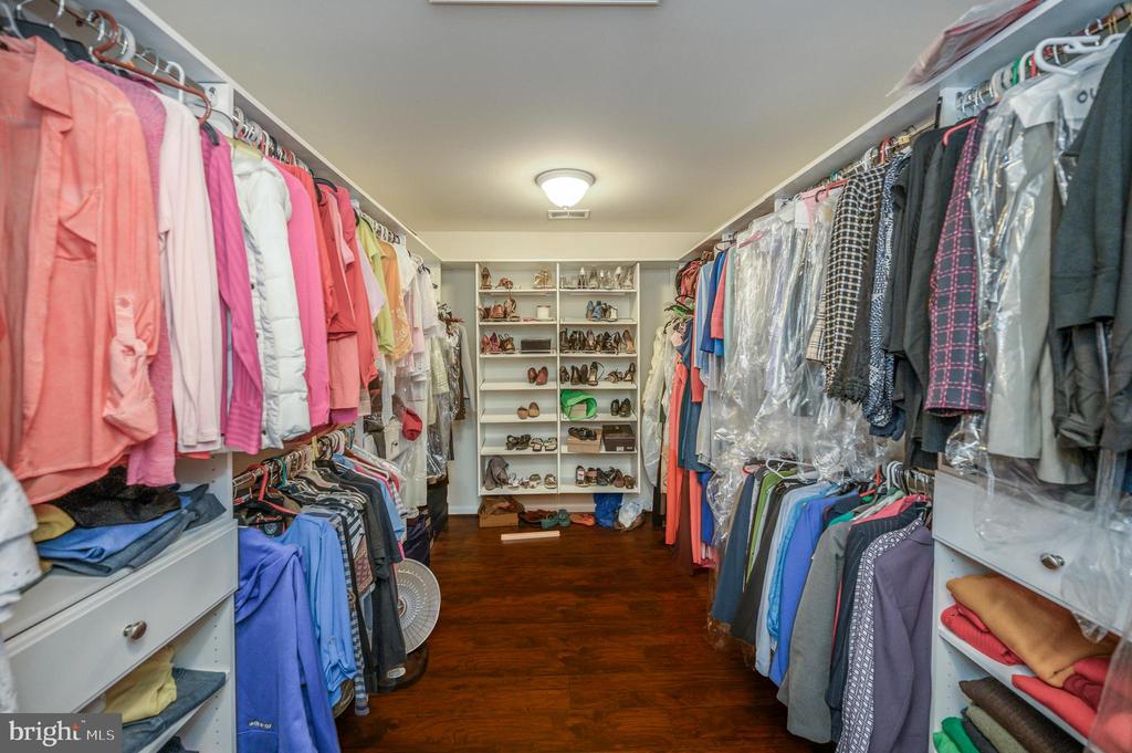 1070 CORIANDER LANE