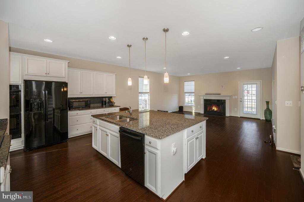 1070 CORIANDER LANE
