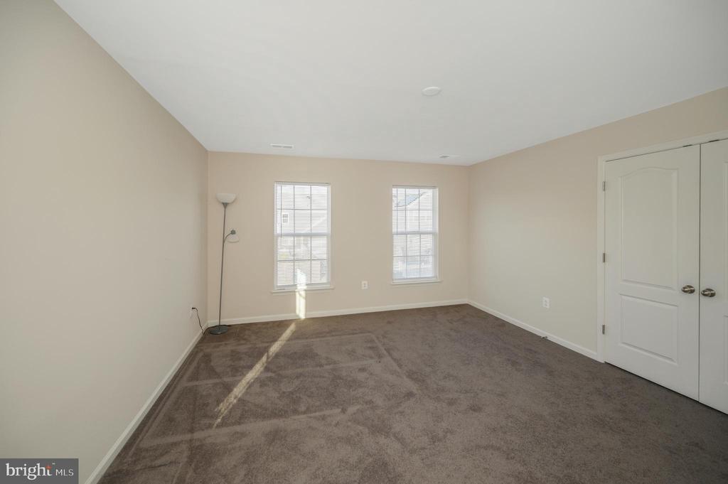 1070 CORIANDER LANE