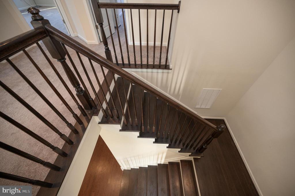 1070 CORIANDER LANE