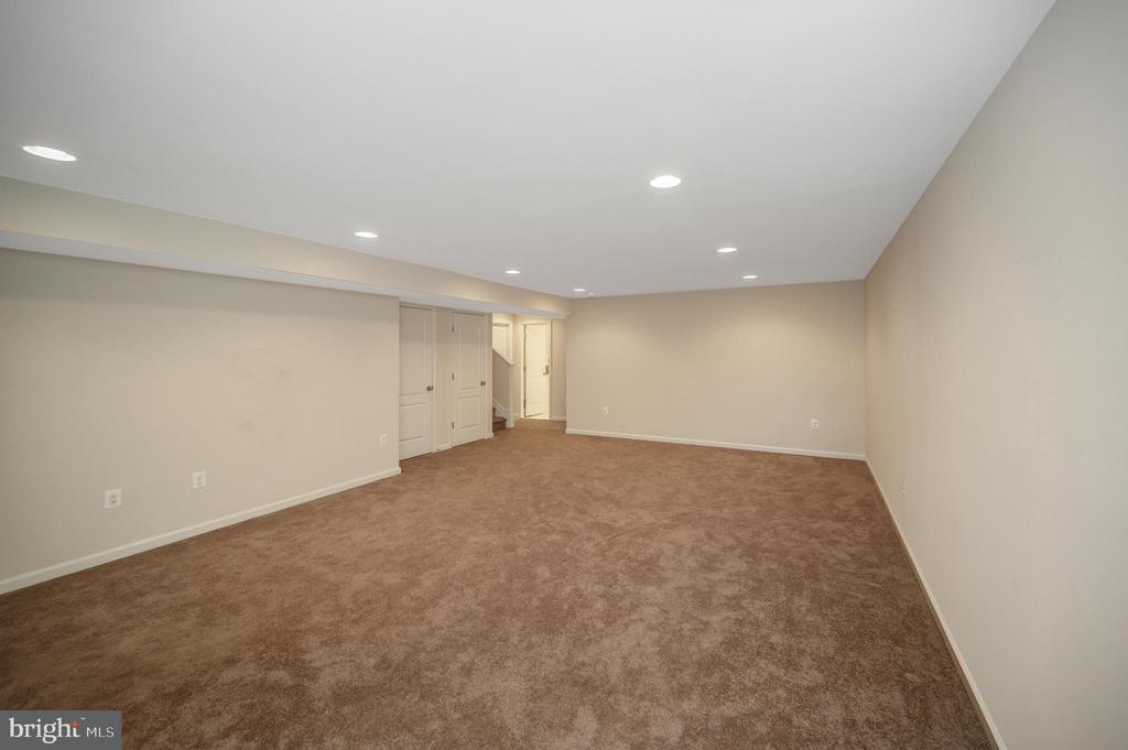 1070 CORIANDER LANE