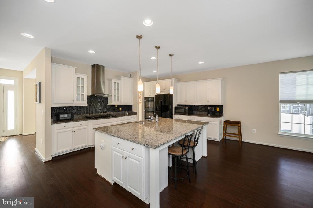 1070 CORIANDER LANE