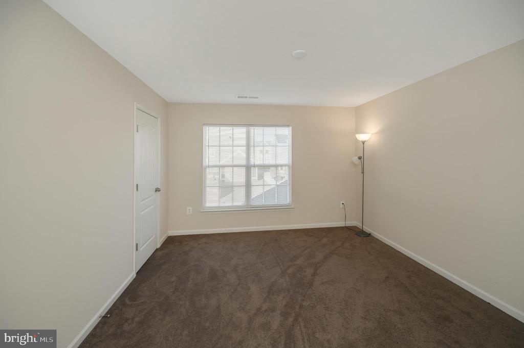 1070 CORIANDER LANE