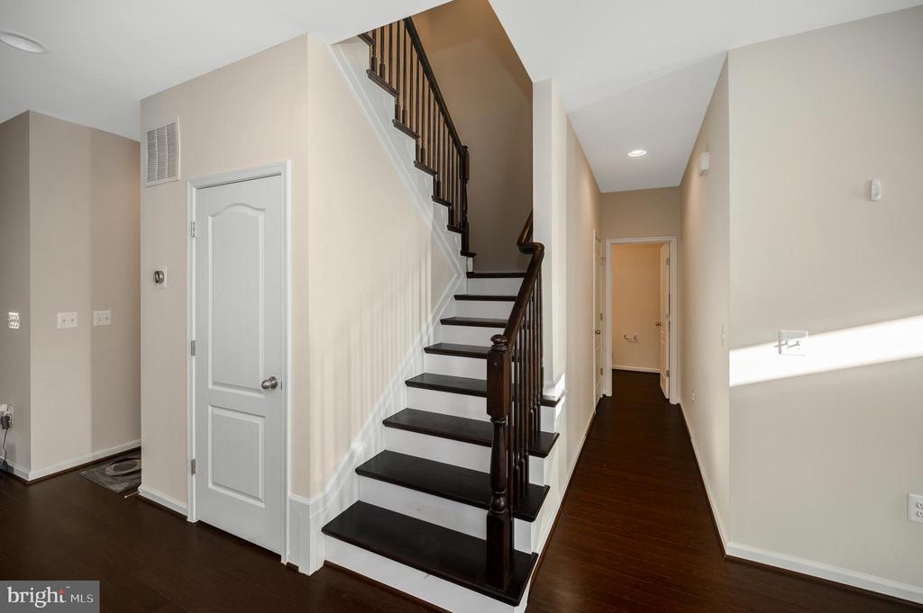 1070 CORIANDER LANE