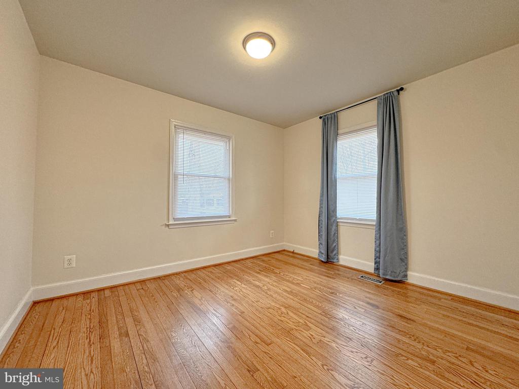 10 BLAIR ROAD