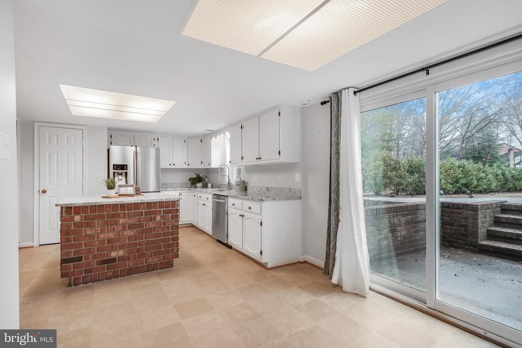 1035 AQUIA DRIVE