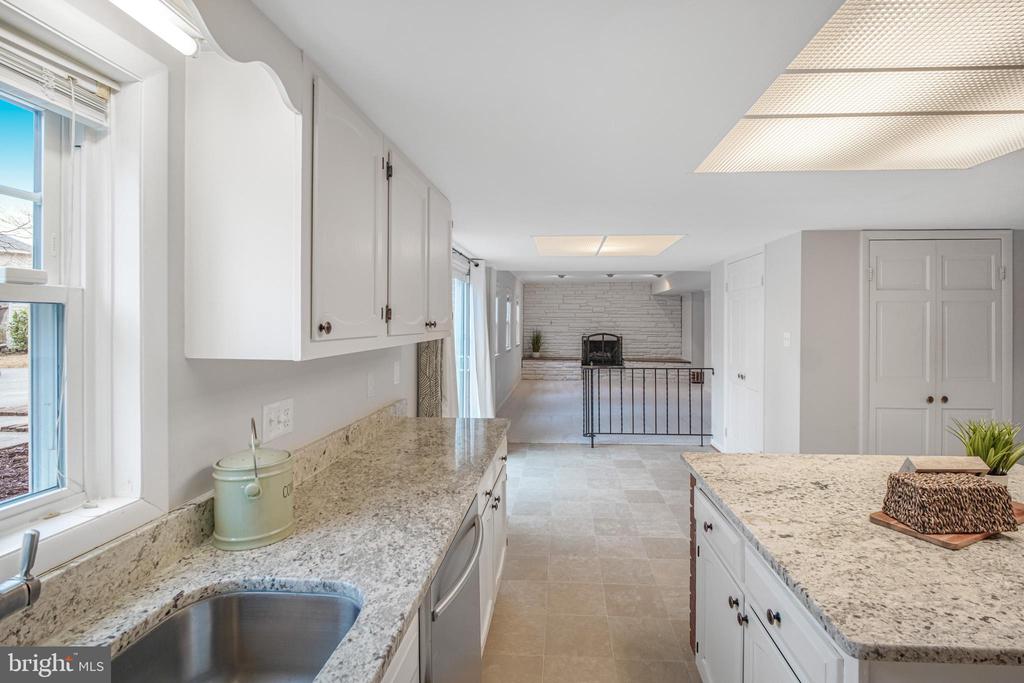 1035 AQUIA DRIVE