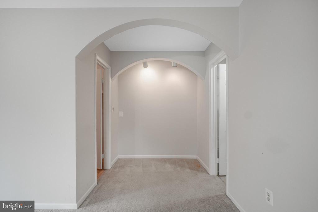 1035 AQUIA DRIVE