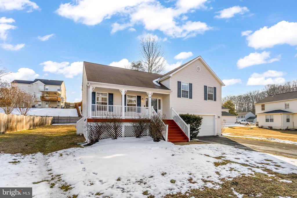 4 TAMERLANE DRIVE