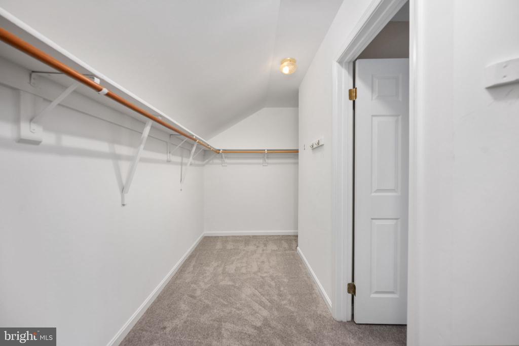 5 APPLING ROAD
