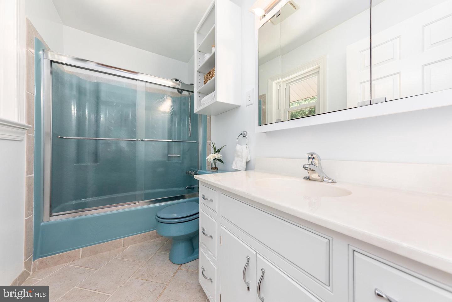 211 SLEEPY HOLLOW TRAIL