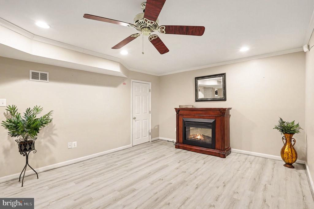 15 THAXTON COURT