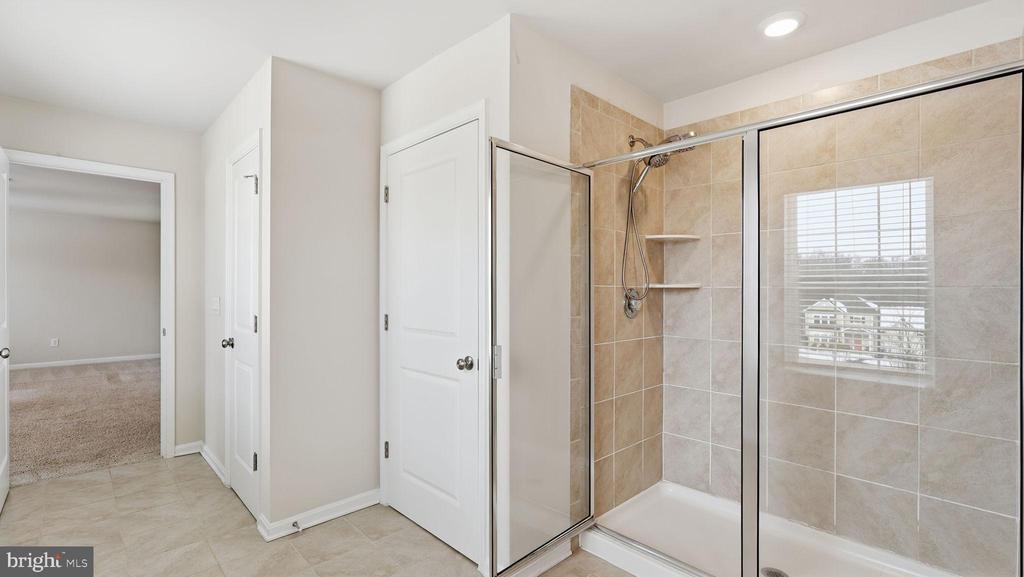 141 LIVINGWOOD COURT