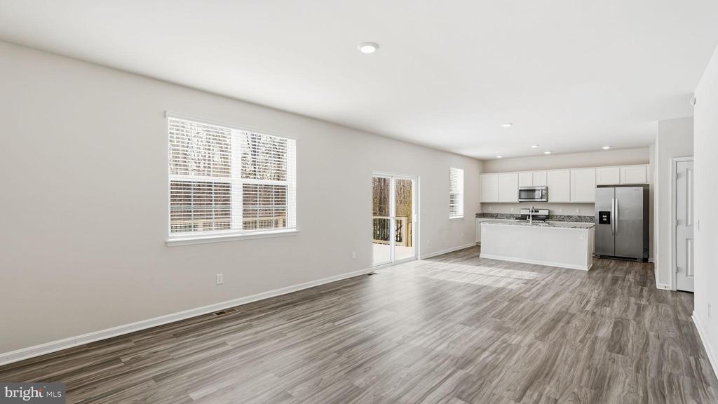 141 LIVINGWOOD COURT