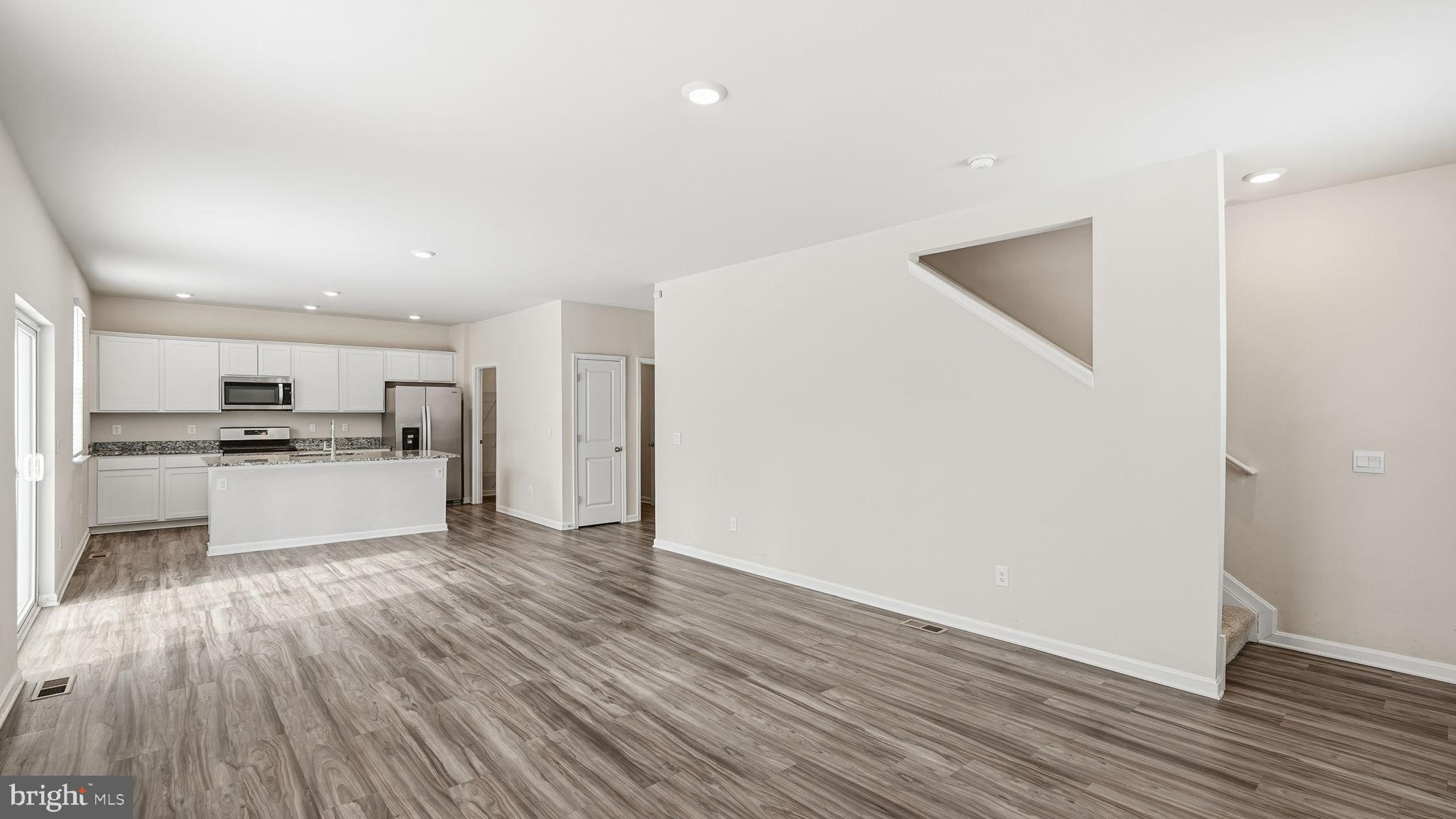 141 LIVINGWOOD COURT