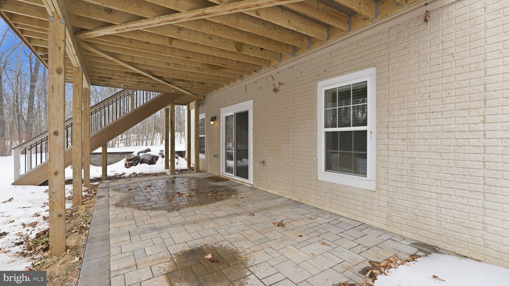 141 LIVINGWOOD COURT