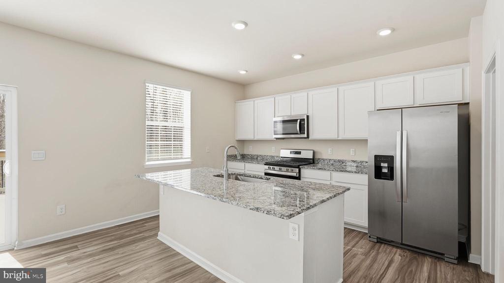 141 LIVINGWOOD COURT