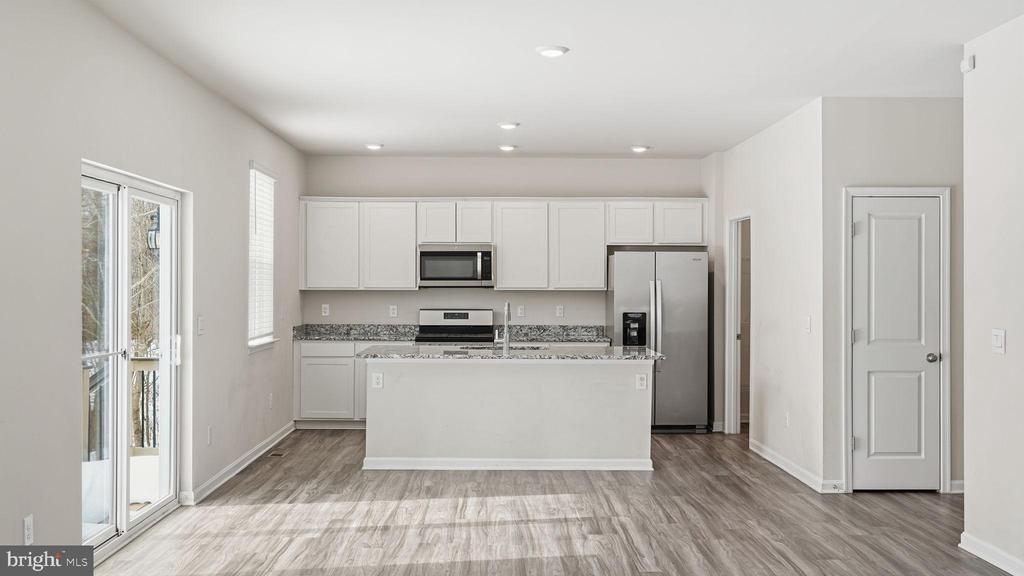 141 LIVINGWOOD COURT