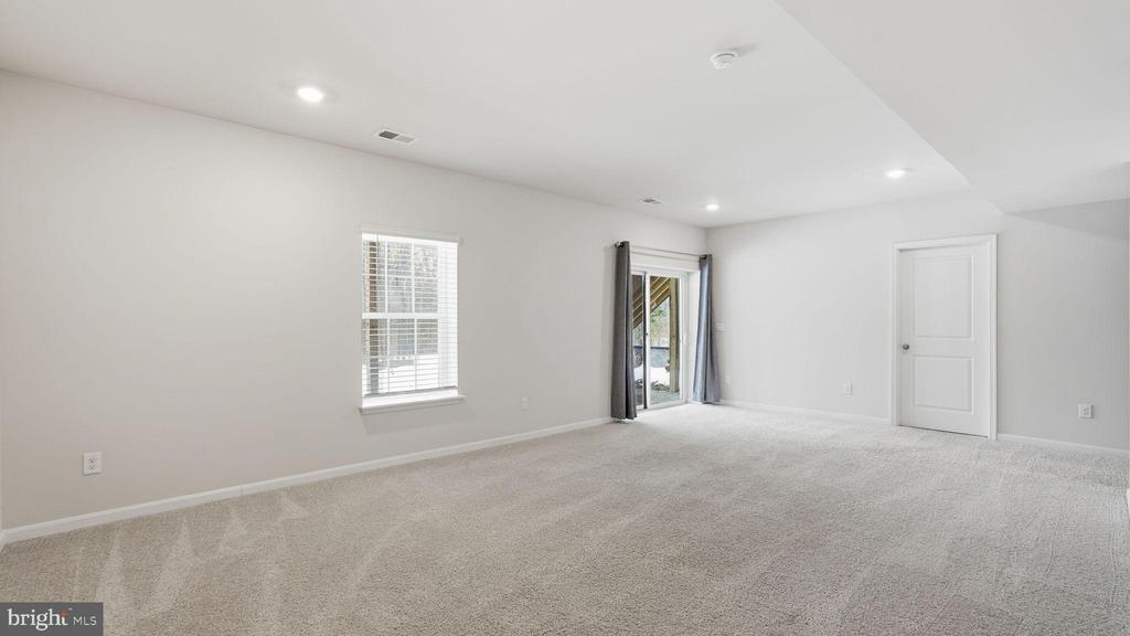 141 LIVINGWOOD COURT