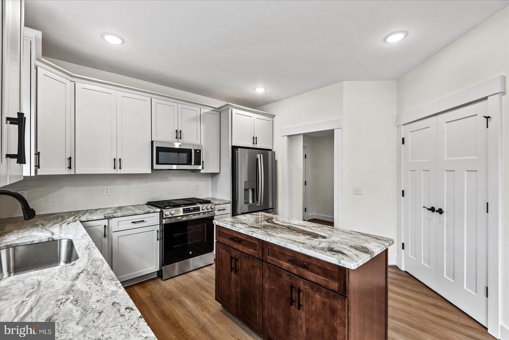 209 DOC STONE ROAD